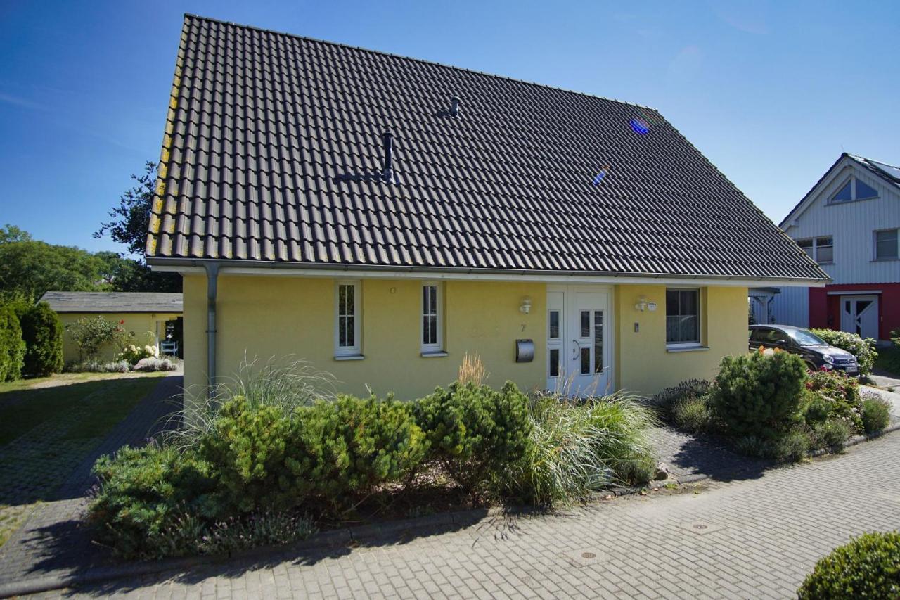 Haus Inselblick: Seaside Retreat with Spa Access Goehren  Exterior photo